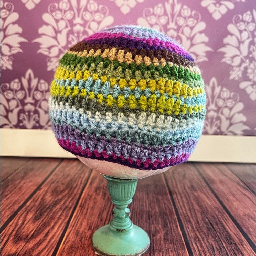 Crochet Colorful Wavy Beanie - Picture 4 of 5